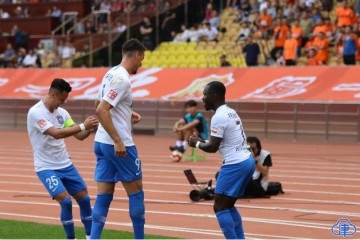  尼斯主场艰难战平兰斯保持中游排名  